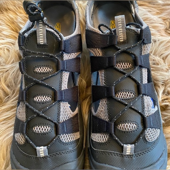 Keen Commuter IV cycling Sandal SIZE 15, sold w/o cycling cleet - Picture 3 of 5